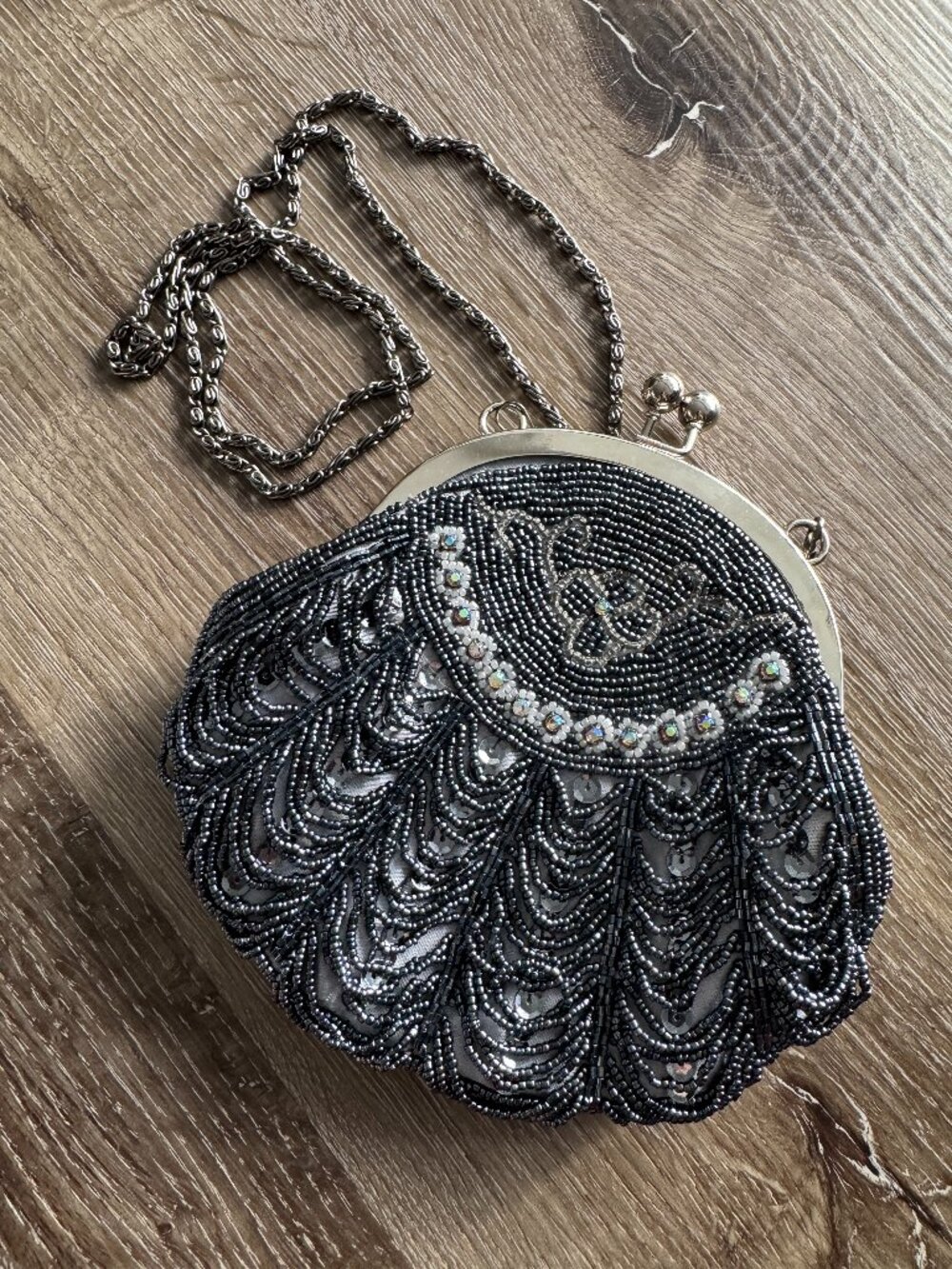 Vtg silver clamshell scalloped beaded evening bag